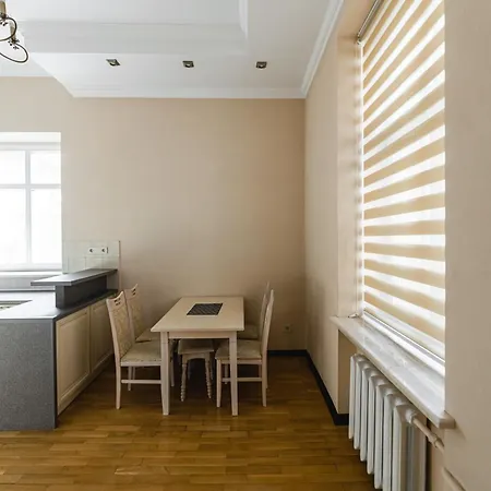 Justlvivit At The Rynok Square Apartment Lviv