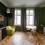 Justlvivit At The Rynok Square Apart-hotel 4*
