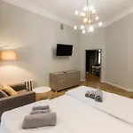 Apart-hotel Justlvivit At The Rynok Square 4*