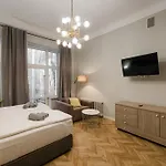 Justlvivit At The Rynok Square Apart-hotel 4*