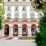 Apart-hotel Justlvivit At The Rynok Square 4*