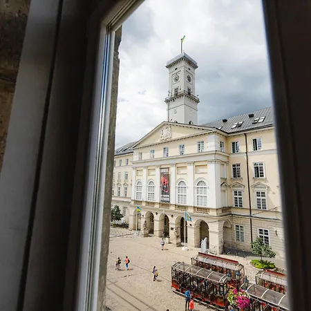 Justlvivit At The Rynok Square Apartment Lviv