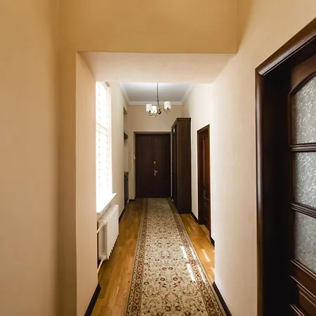 Apartment Justlvivit At The Rynok Square *