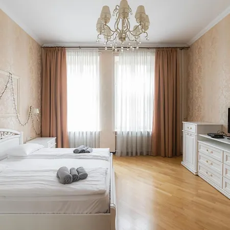 Aparthotel Justlvivit At The Rynok Square