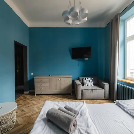 Justlvivit At The Rynok Square Львів