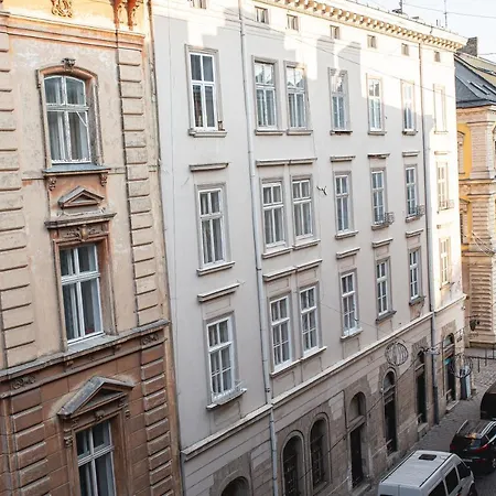 Justlvivit At The Rynok Square Апарт-готель Львів