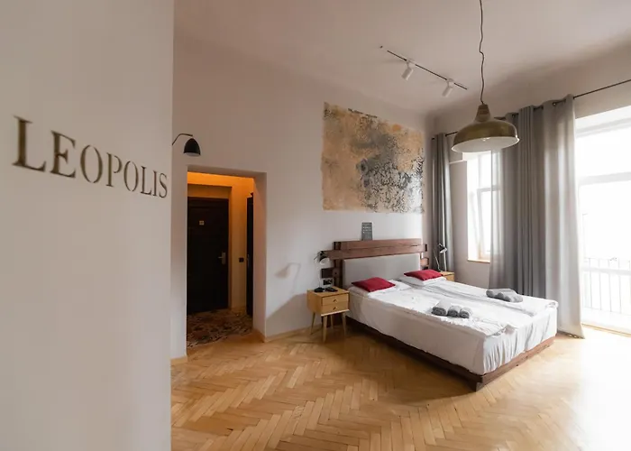 Justlvivit At The Rynok Square Lwów