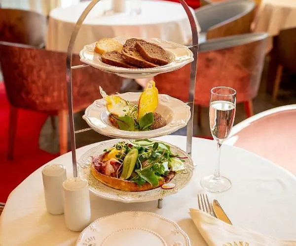 Justlvivit At The Rynok Square Aparthotel 4*