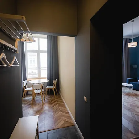 Justlvivit At The Rynok Square 4*