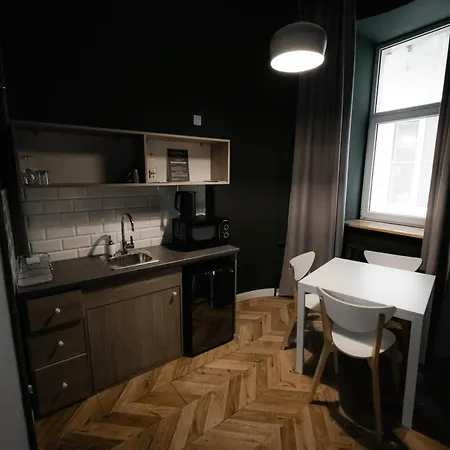 Justlvivit At The Rynok Square Apartmanhotel Lviv