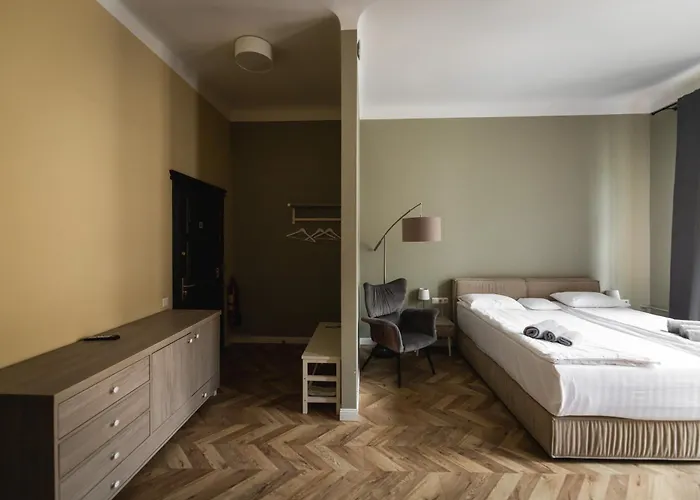 Justlvivit At The Rynok Square Apart-hotel